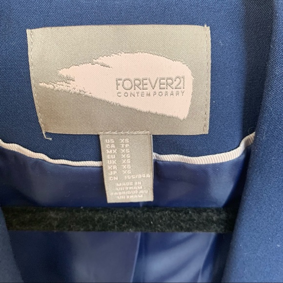 Blue blazer - Picture 3 of 3